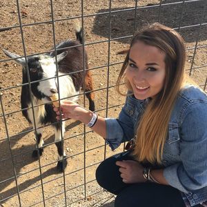 Meet your Posher, Stephanie